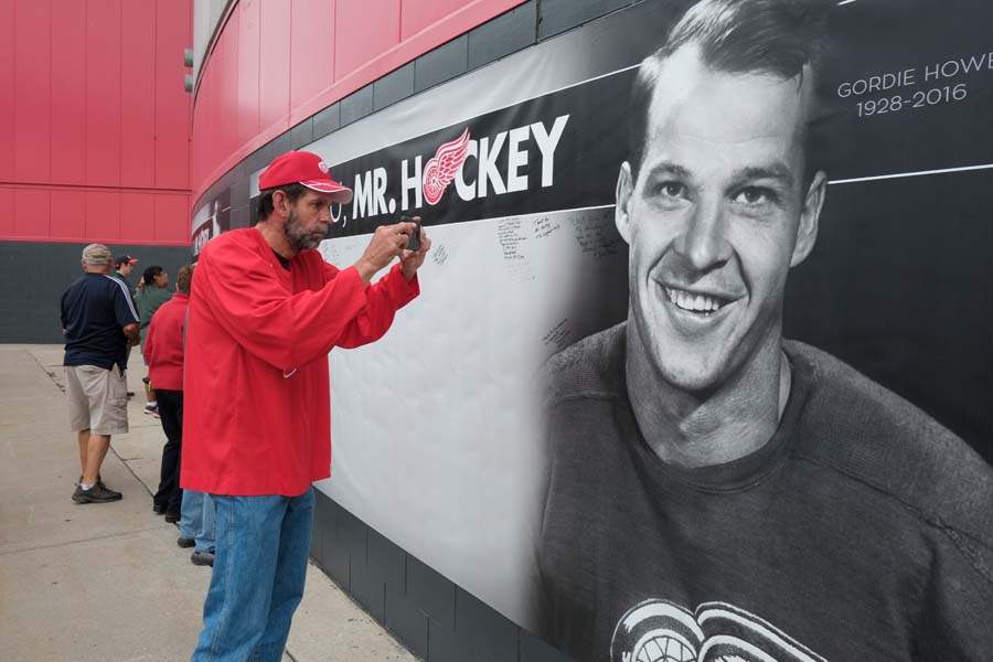 spt-gordiehowe-Tim-Gangway