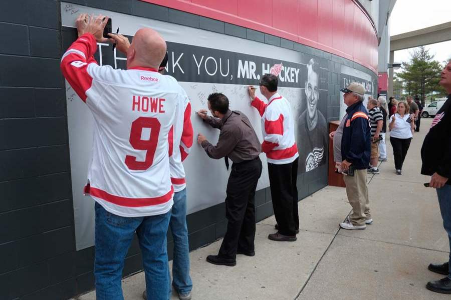 spt-gordiehowe-sign-banner2