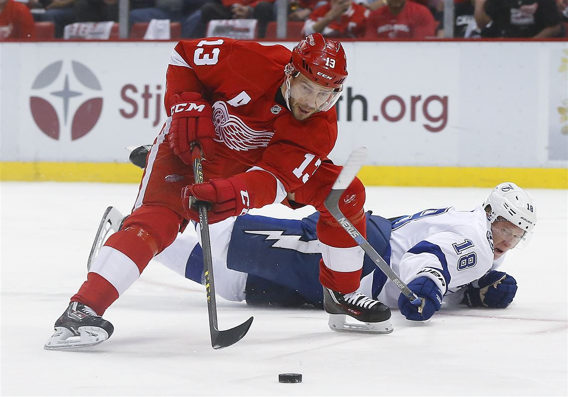 Pavel Datsyuk Signs Deal to Remain in KHL - Last Word On Hockey