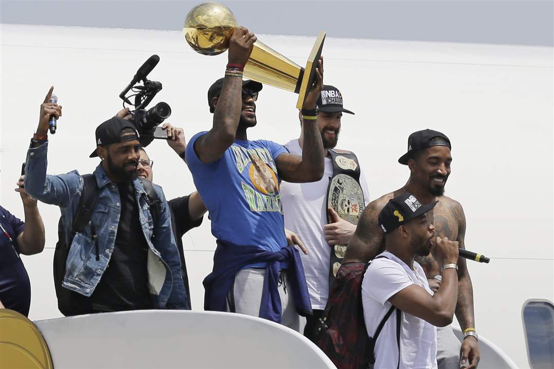 Champion-Cavaliers-BasketballLeBron