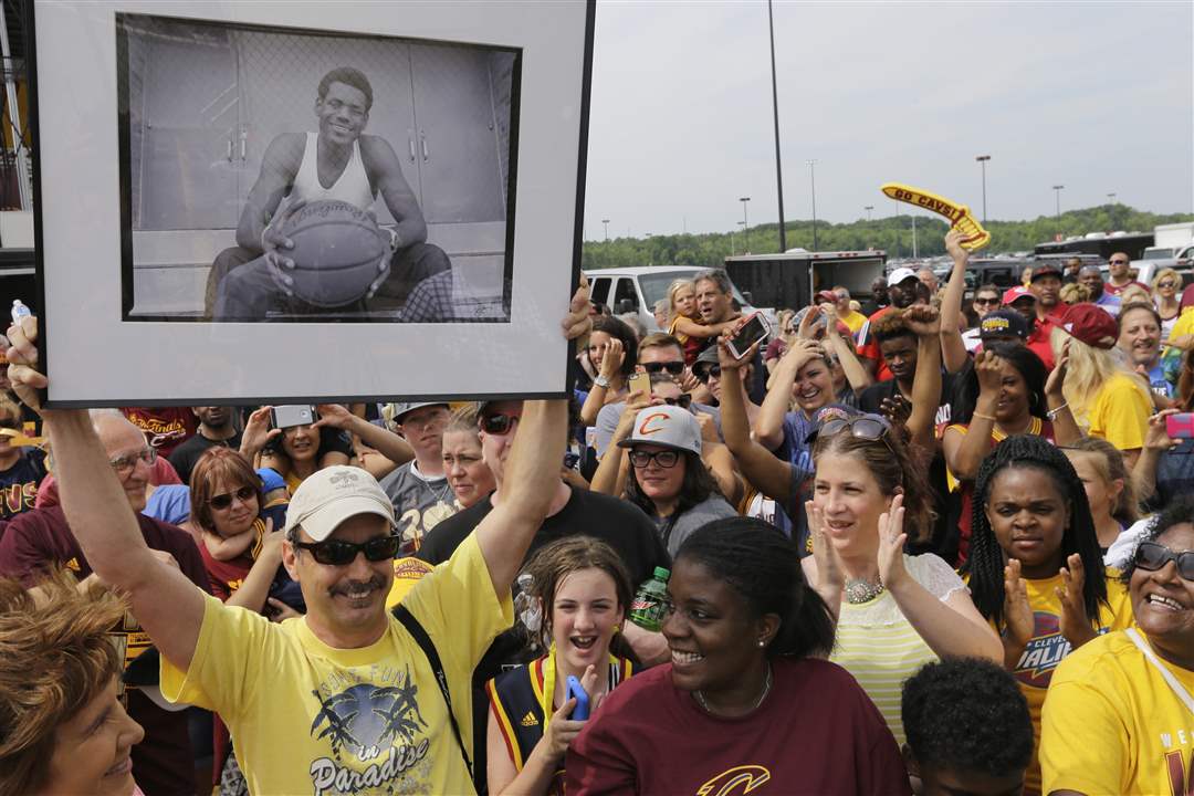 Champion-Cavaliers-BasketballPhoto