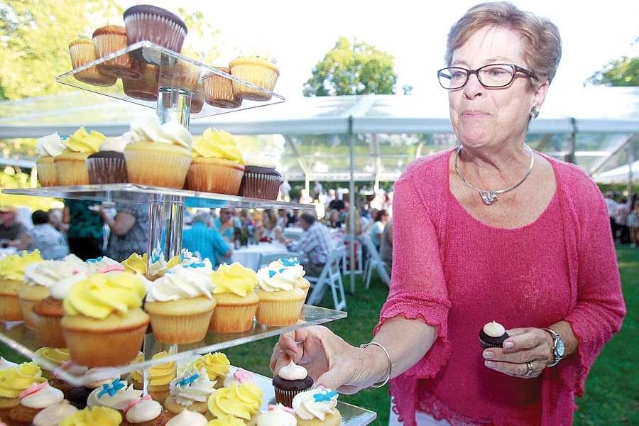 crosbypreview24p-Jo-Hardy-of-Holland