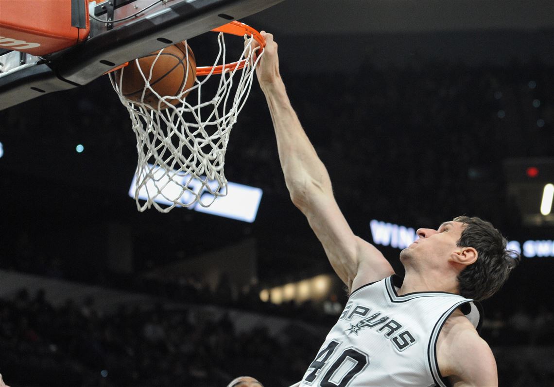 Pistons sign Boban Marjanovic to 3-year, $21M offer sheet; Spurs can match  