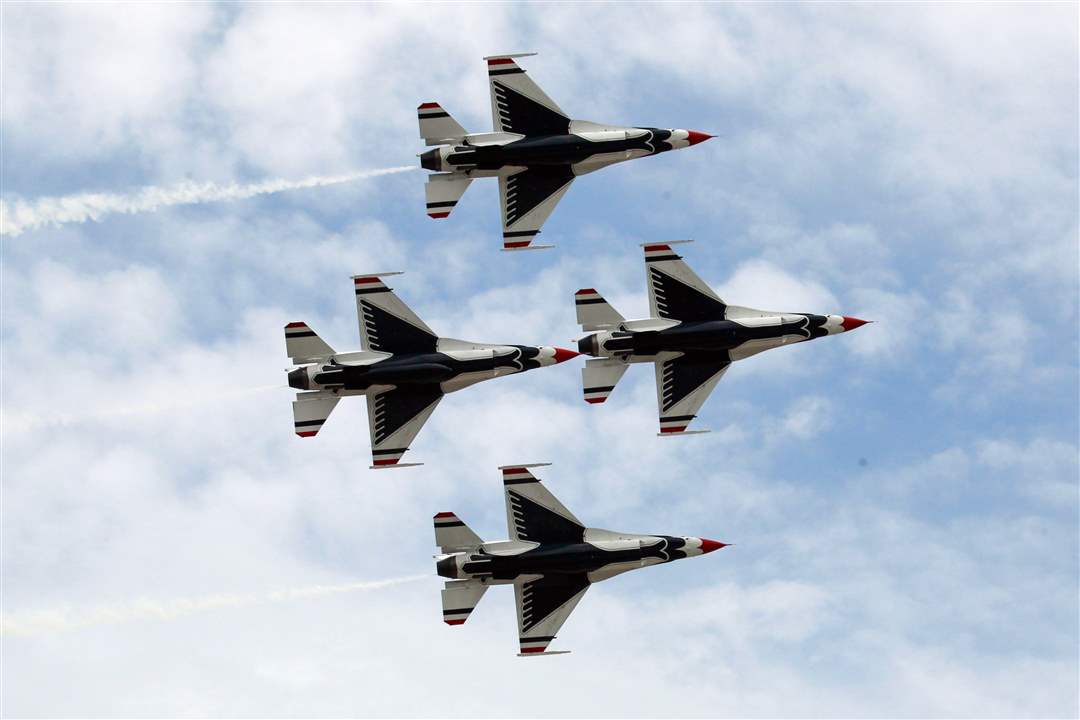 The-Thunderbirds-7-18