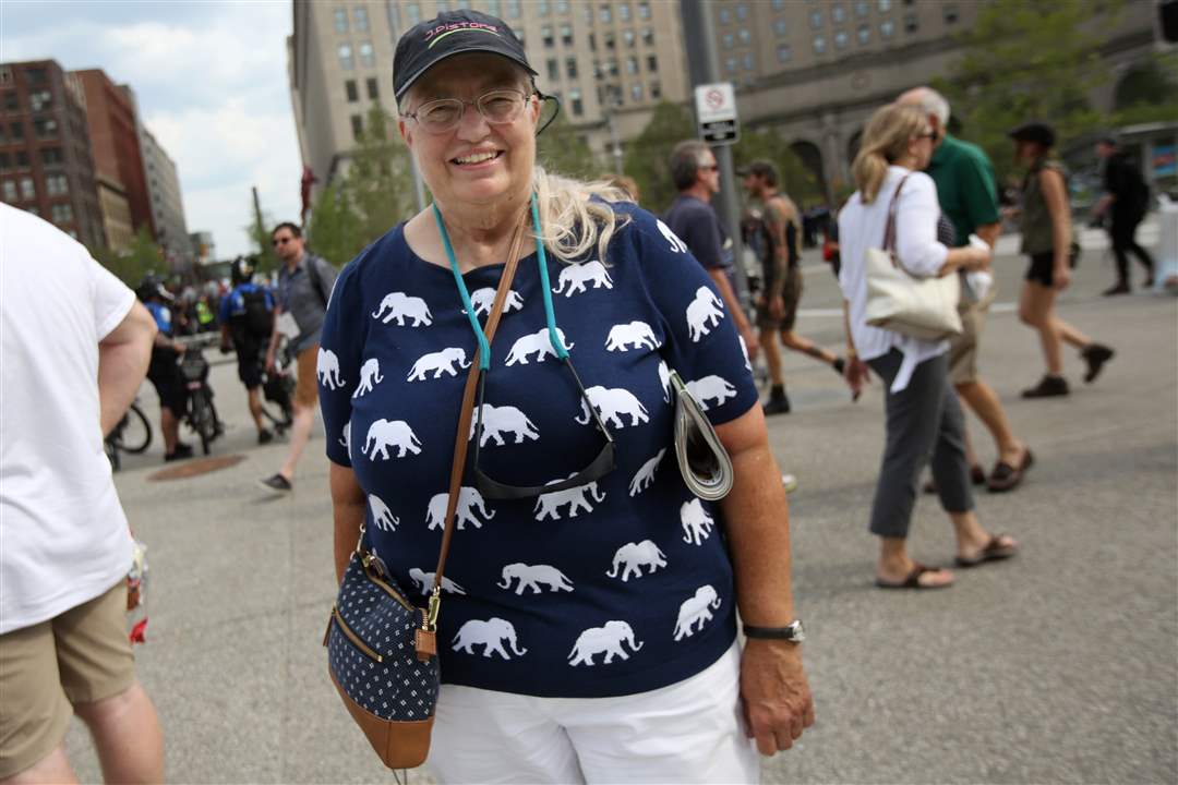 resident-Sandra-7-21