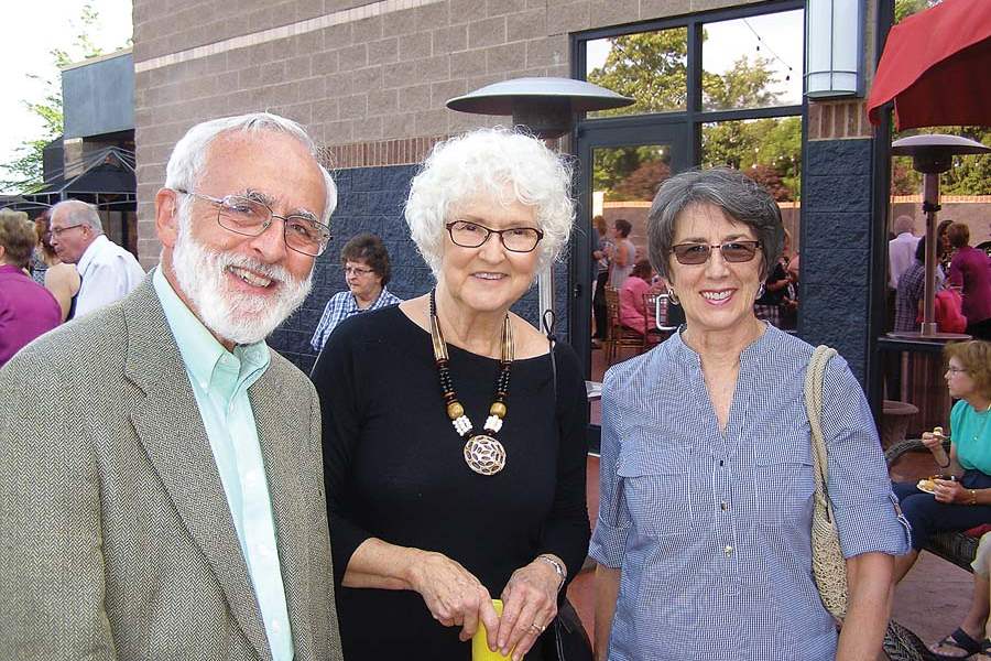 HOSPICE-Group1-jpg-bill-and-susan-horvath-with-judy-szor