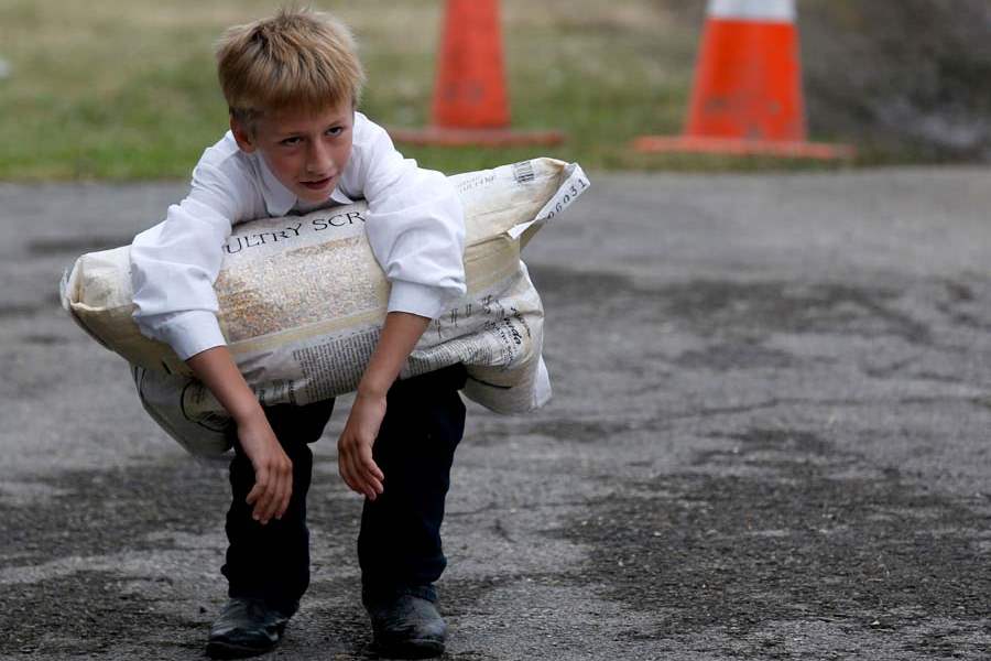 MAG-4-H24p-Antall-Rollman-with-feed-bag