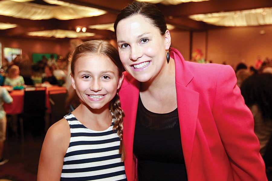 SOC-chicks13p-dewoods