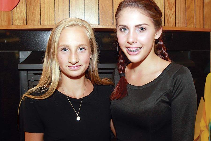 SOC-chicks13p-lipp-meadows