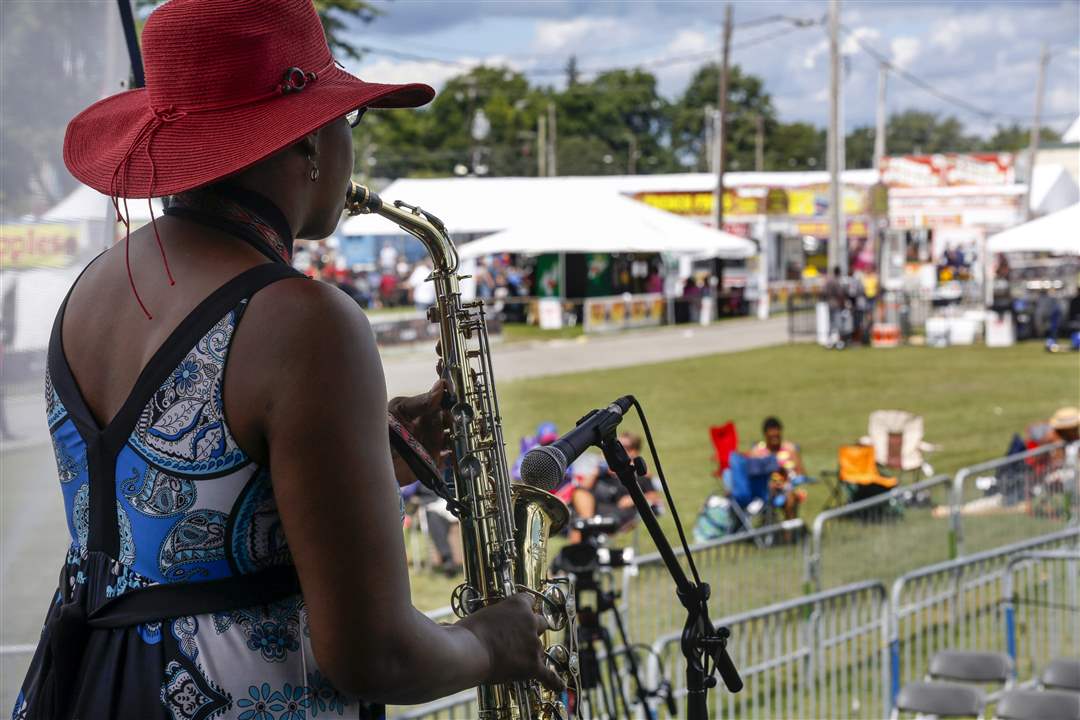 CTY-AFRICANAMERICAN22Sax