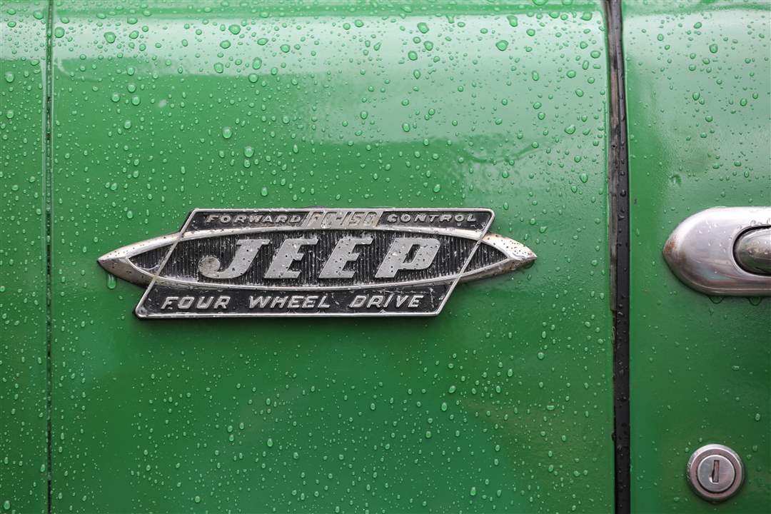 1959-Jeep-FC-8-13
