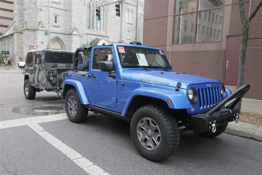 2014-Jeep-Wrangler-8-13