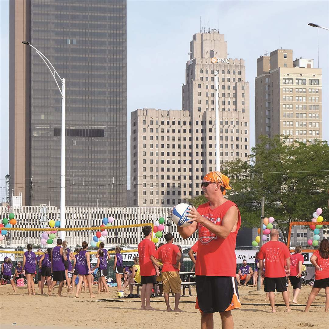 SOC-pollyball20p-Kevin-Brown