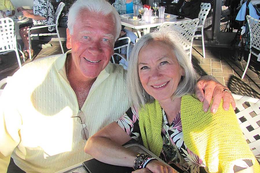 CIC-Couple1-jpg-John-and-Julie-Horn