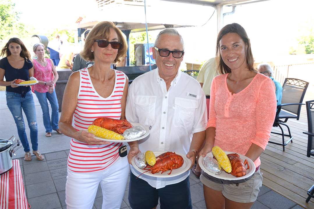 Linda-and-Terry-Hilts-and-Trishia-pollzzie