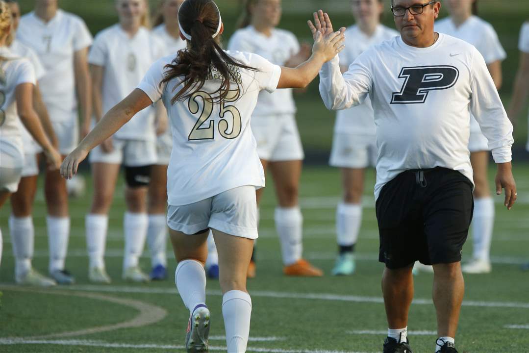 SPT-NLLgirlssoccer22p-demarco