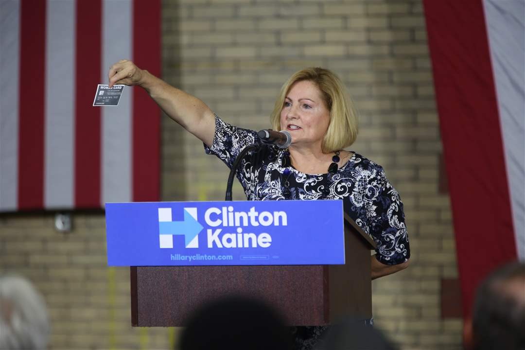 CTY-billclinton28p-Teresa-Fedor