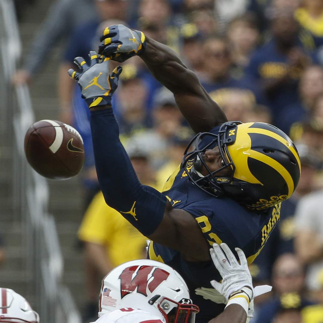 Shelton-defends-10-1