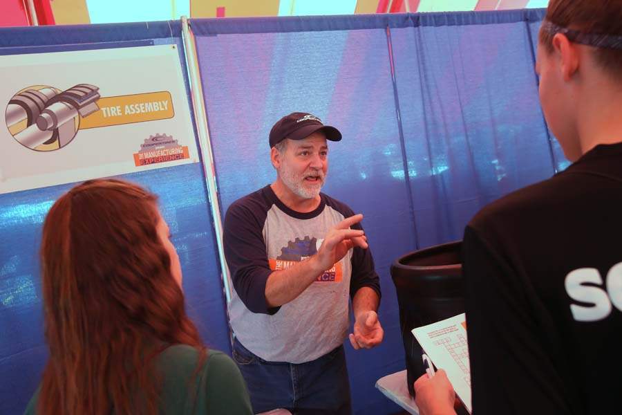 COOPER07-Cooper-Tire-employee-Ken-Joy