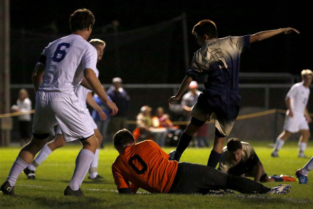 Zach-Montgomery-10-11