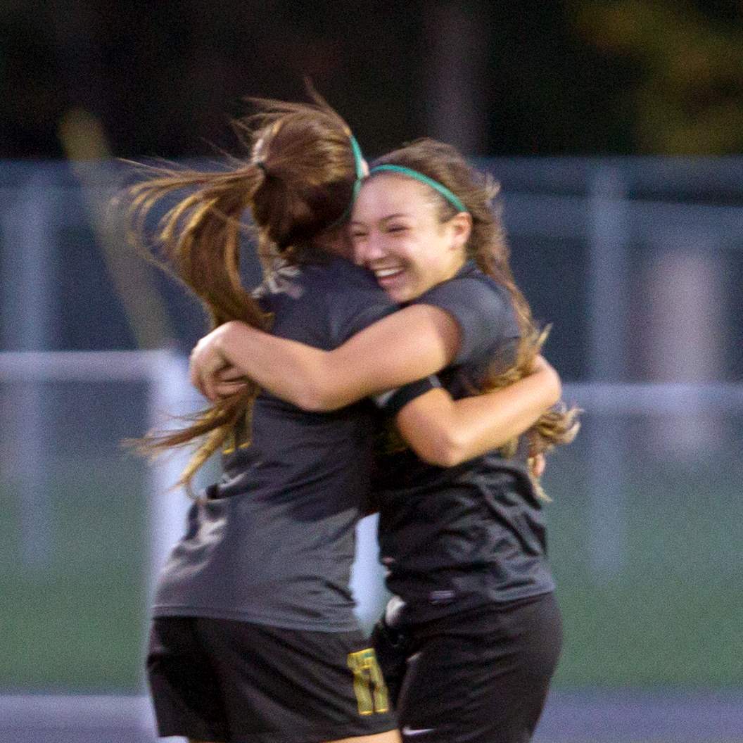 GirlsDistrictSoccer25pHeintschel