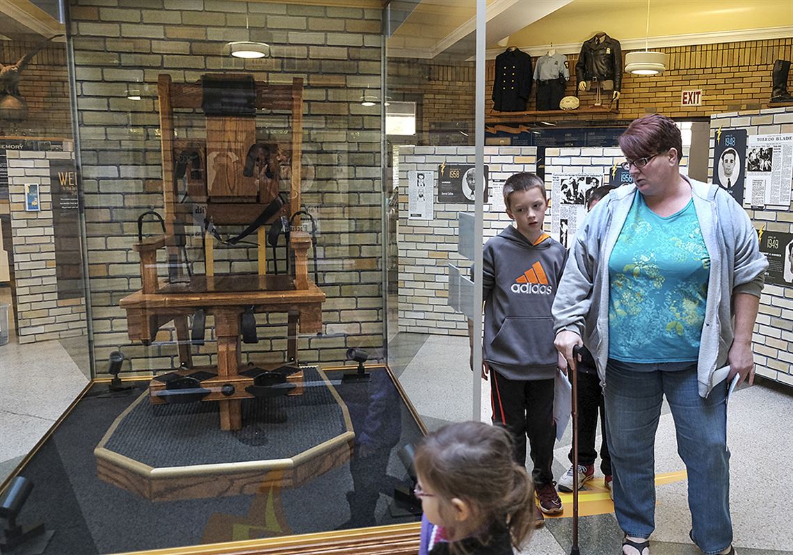 Toledo Police Museum Exhibit Looks At Electric Chair Use Toledo