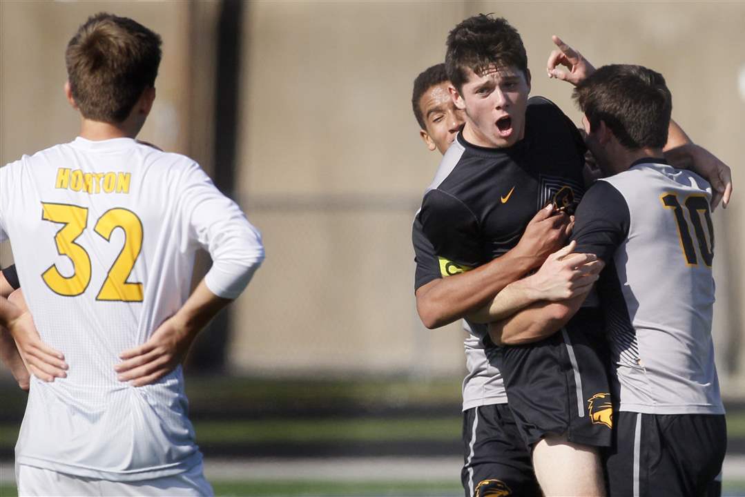 nviewsoccer06p-northview-goal