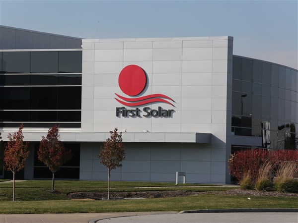 First Solar announces 450 layoffs at Perrysburg Township plant | The Blade