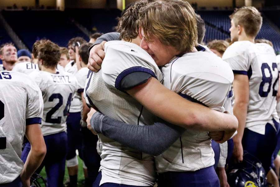 SPT-WhitefordFootball26p-Shelton-and-koth