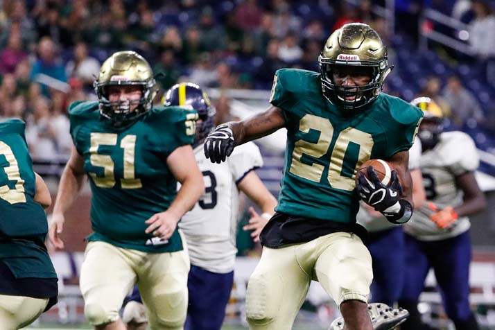 SPT-WhitefordFootball26p-scott-touchdown