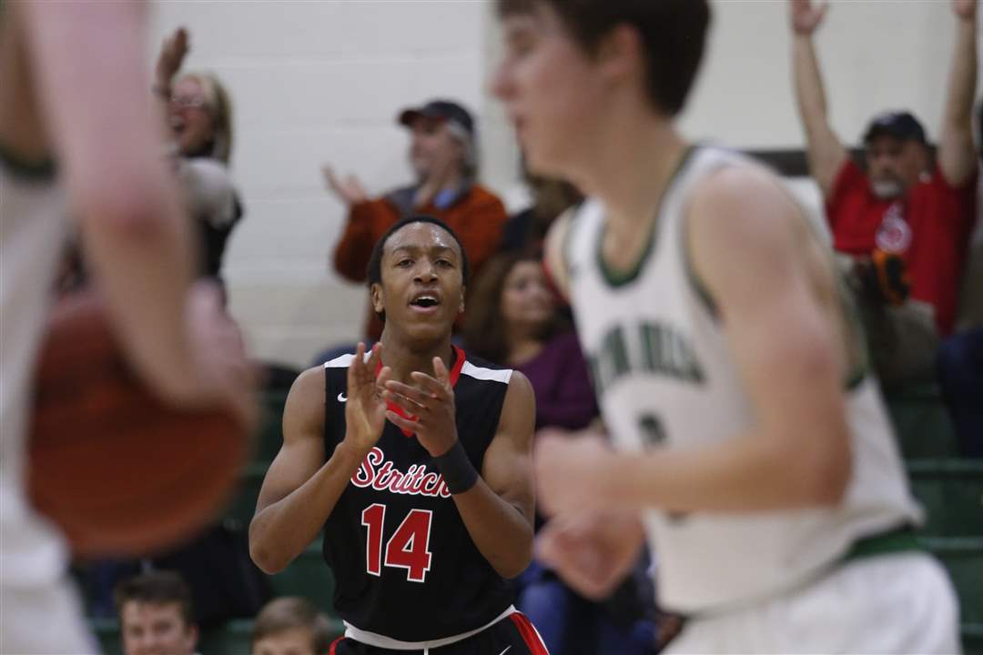 Anderson-celebrates-12-9