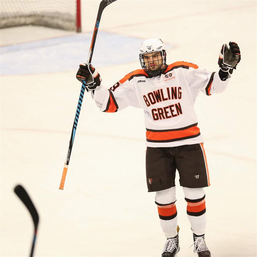 BGhockey11p-schilling