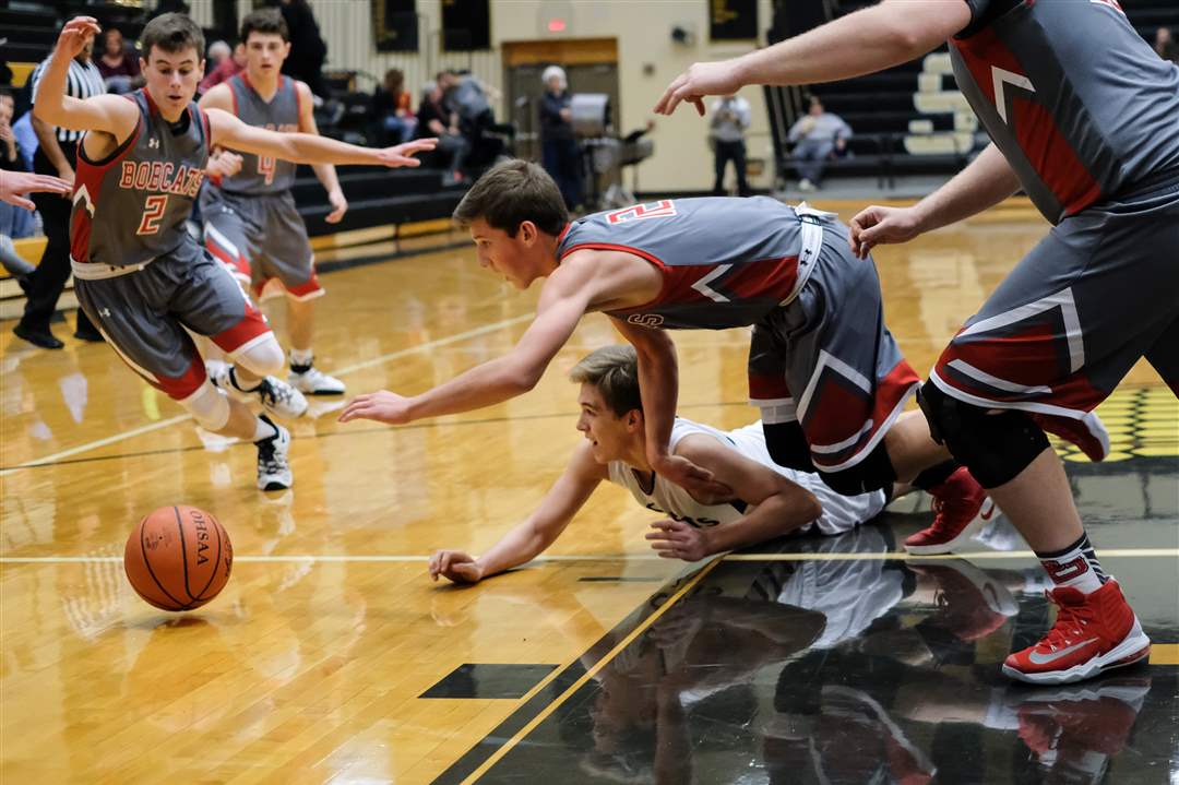 Sattler-chases-12-16