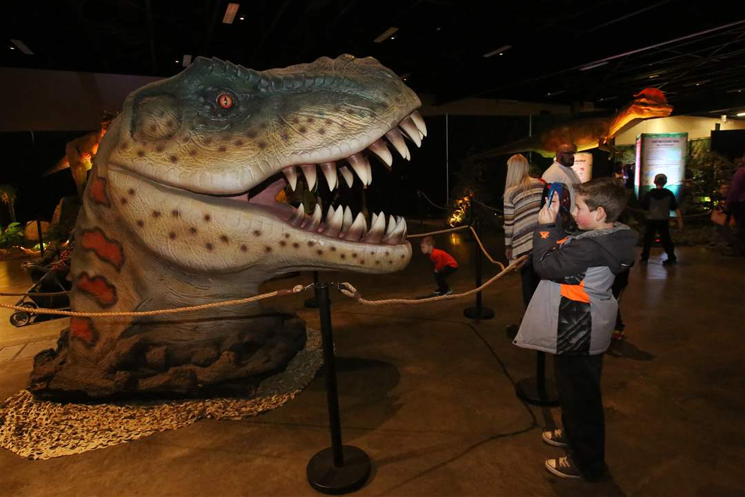 DINOSAURS31-pawlowski