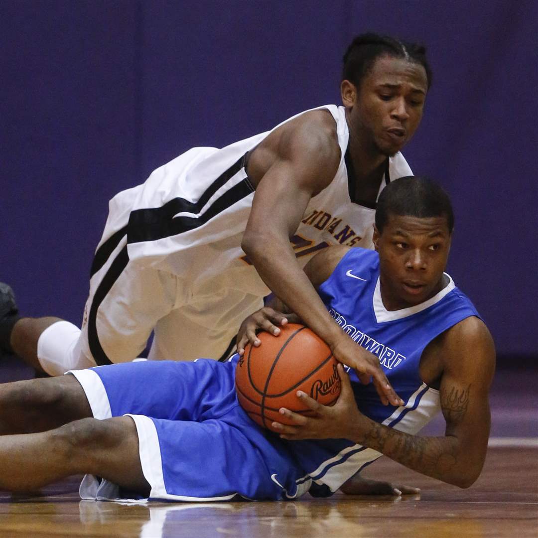 Woodward-s-Tavion-1-4