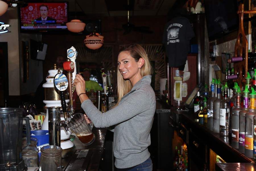 nickjimmy04p-Bartender-Katie-Zatko