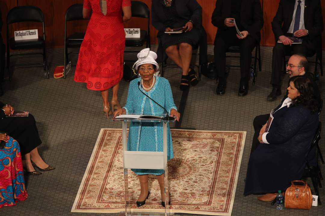 CTY-commemoration17pChristine