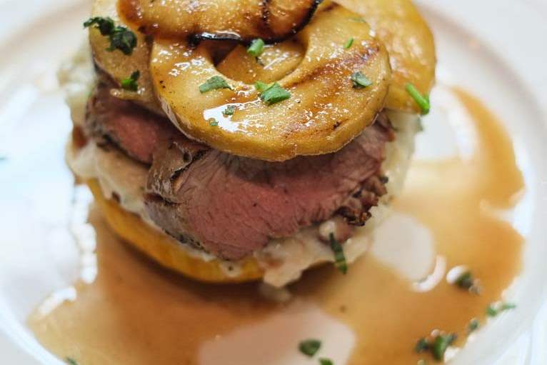 FEA-topknifemagpage22-Grilled-pork-tenderloin