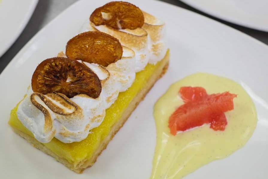 FEA-topknifemagpage22-Meyer-lemon-meringue-bar