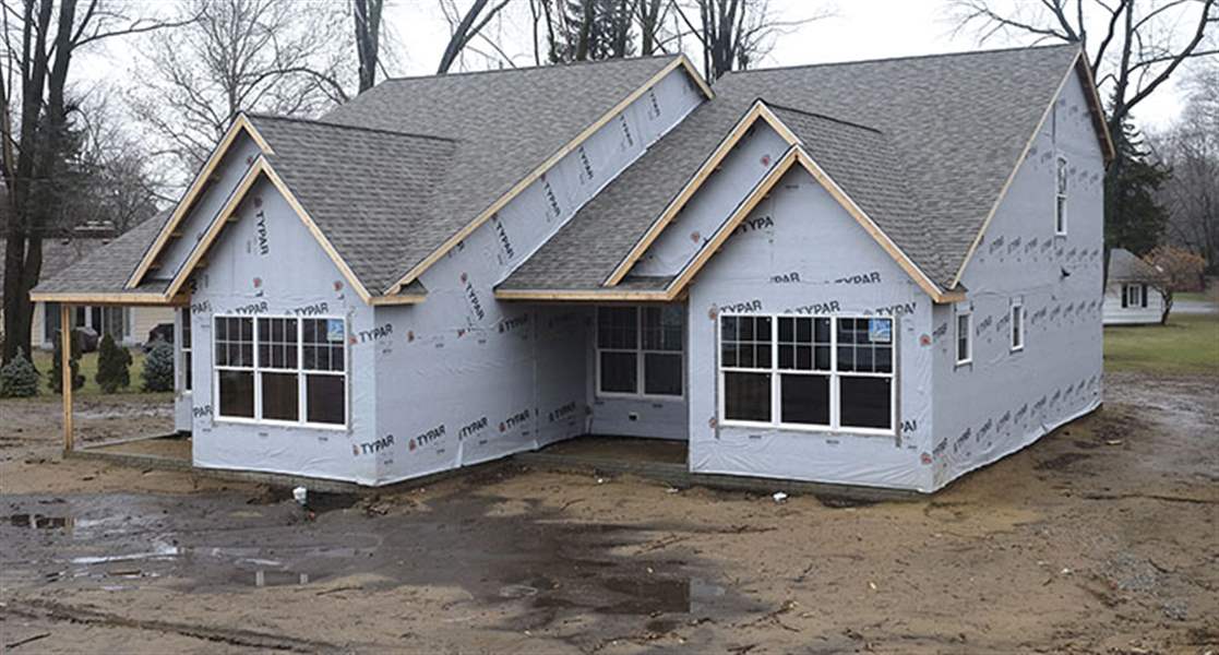 Under construction Duplex homes in Sylvania by Stonebridge