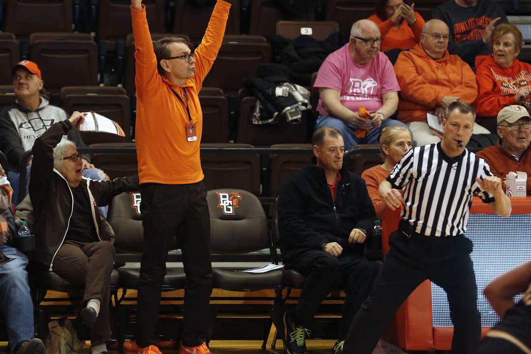IN PICTURES W. Michigan 74, BGSU women 53 The Blade
