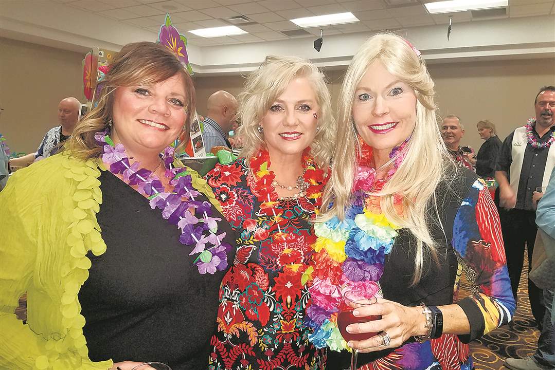 Laurie-Thornton-Elaine-LaValley-Lewandowski-and-Kathy-Bohn