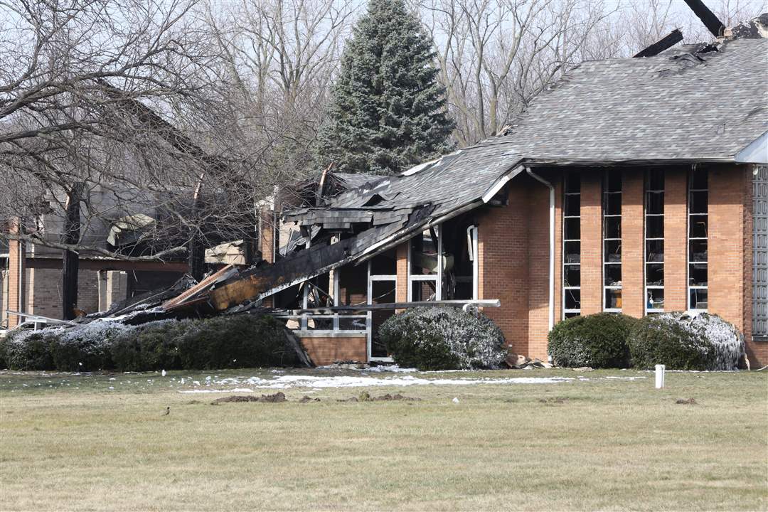 One day after fire, BridgePoint Church worships The Blade