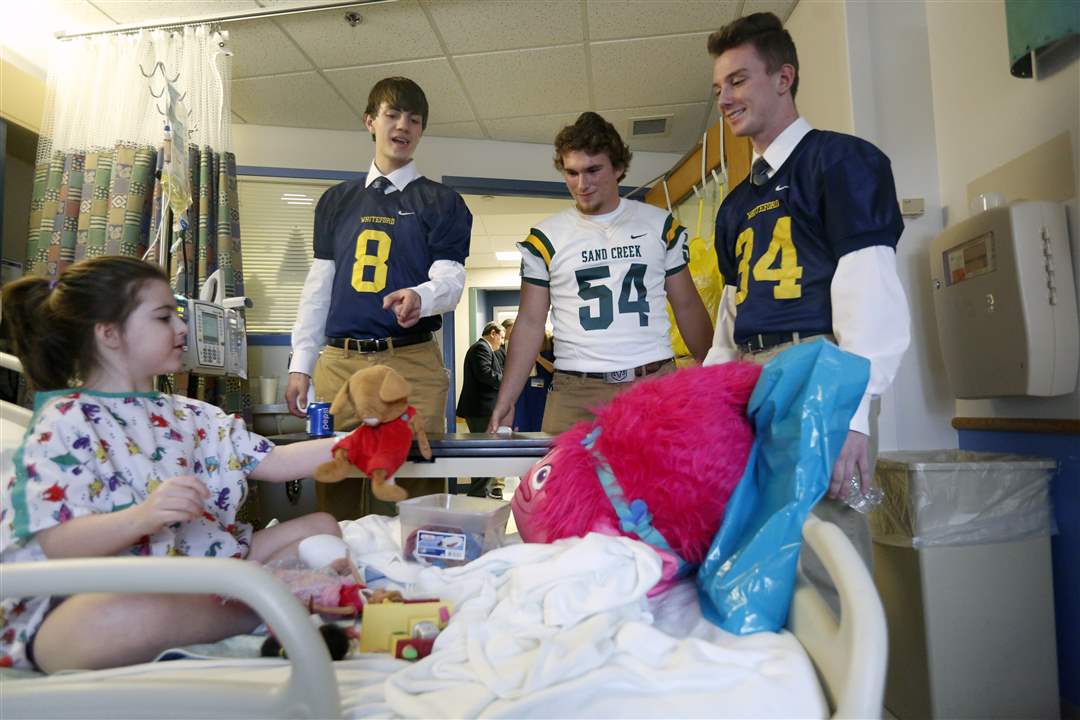 CTY-hospital06pLaRoy