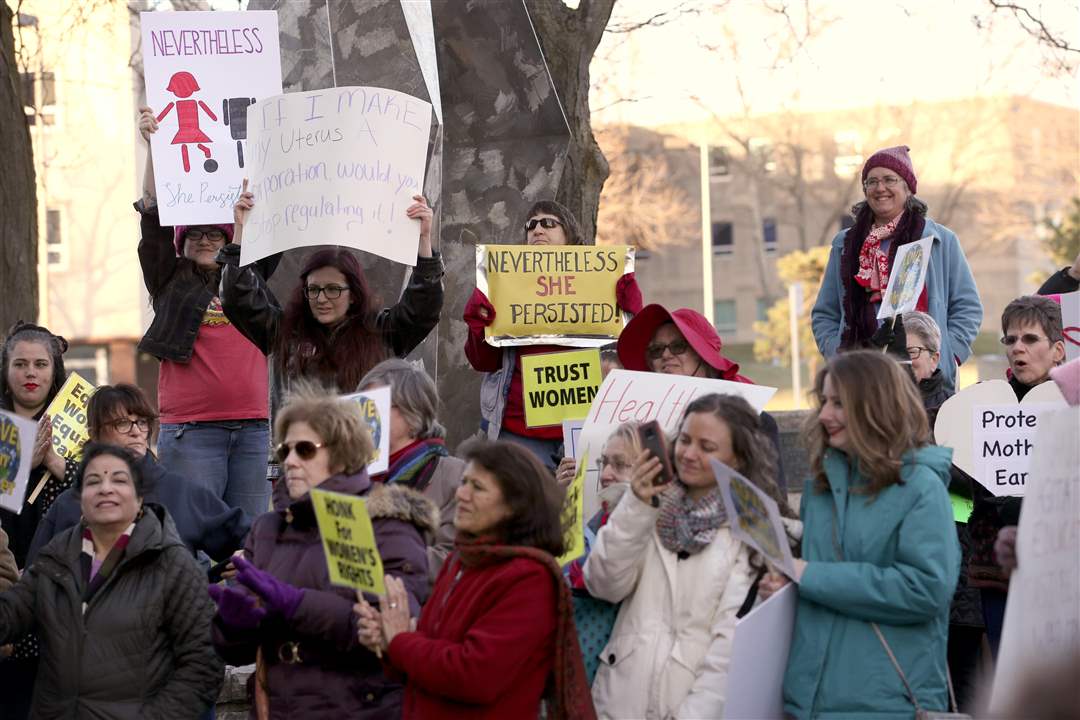 Attendees-listen-3-8