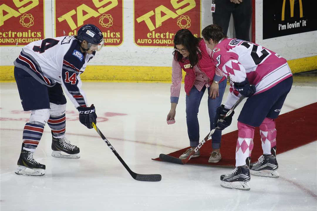 SOC-pink04-Leslie-Schubargo-faceoff