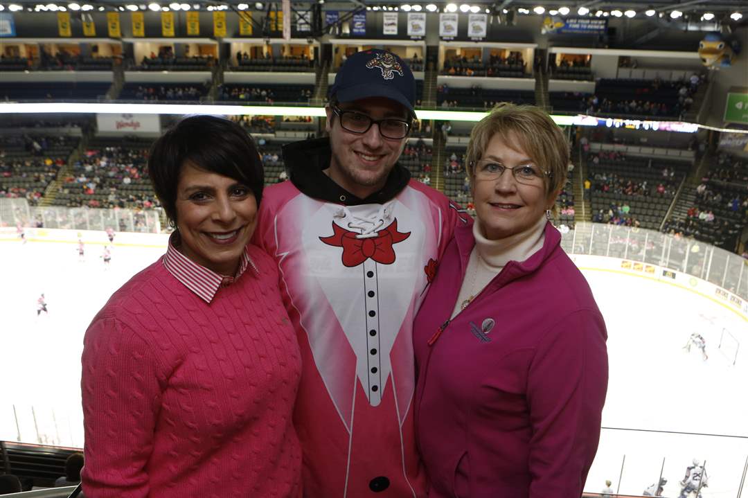 SOC-pink04-Lynn-Masters-Michael-Pisanti-and-Denise-Benton