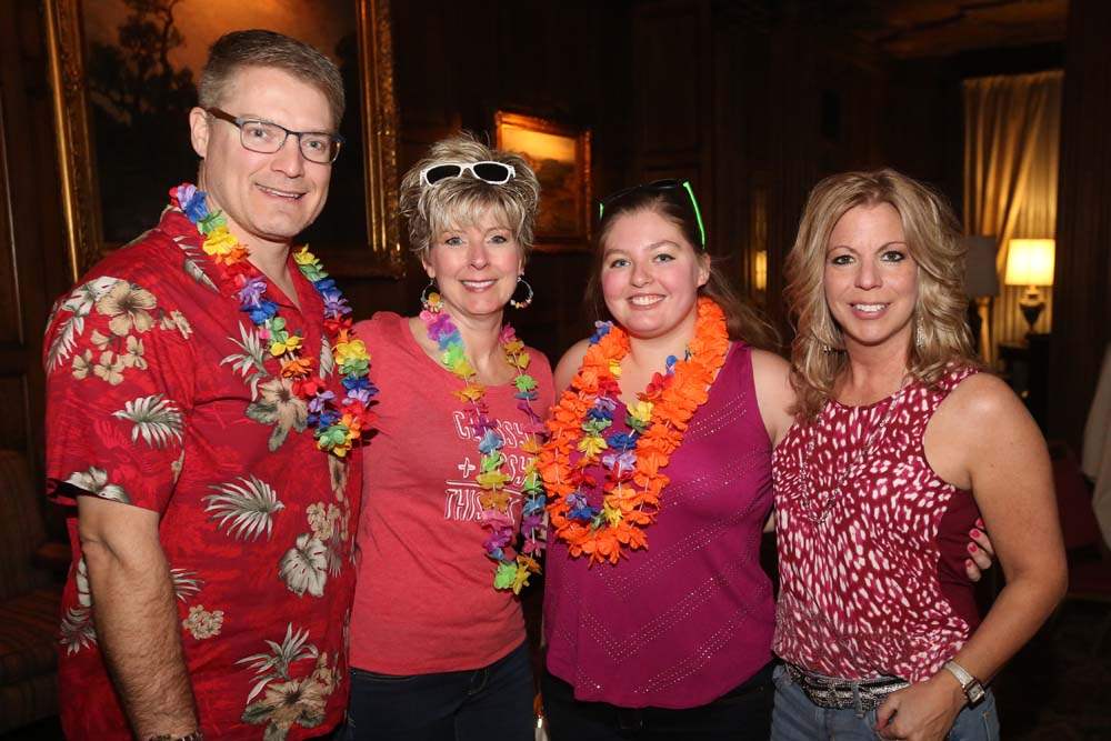 spring04p-steve-and-julie-brown-and-lexi-brown-and-wendy-dane