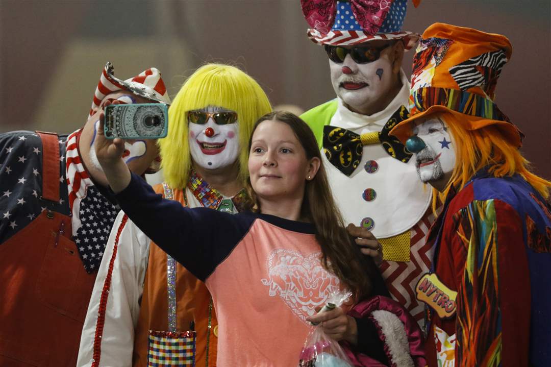 Zenobia Shrine Circus The Blade