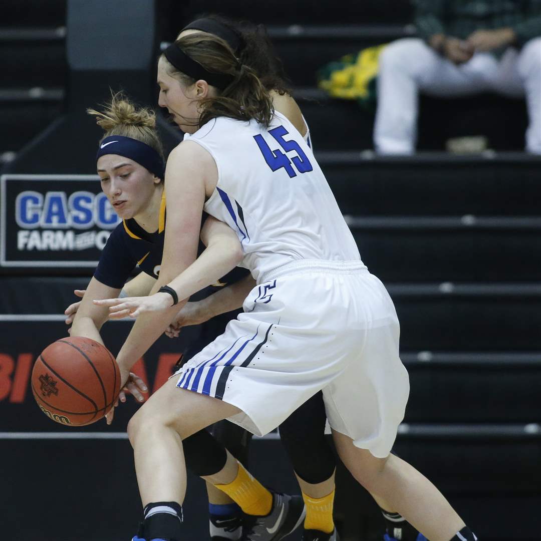 NCAA-Toledo-Creighton-Basketball-Mariella-Santucci-vs-audry-faber